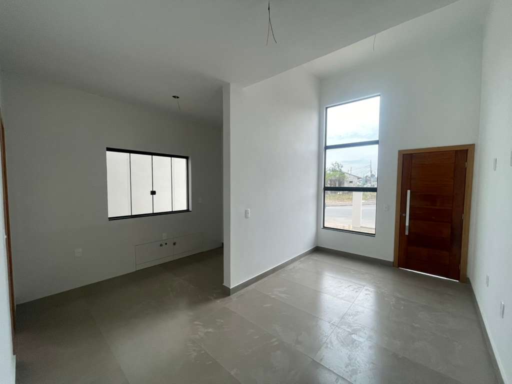 WhatsApp Image 2025-10-23 at 14.57.32 (2)